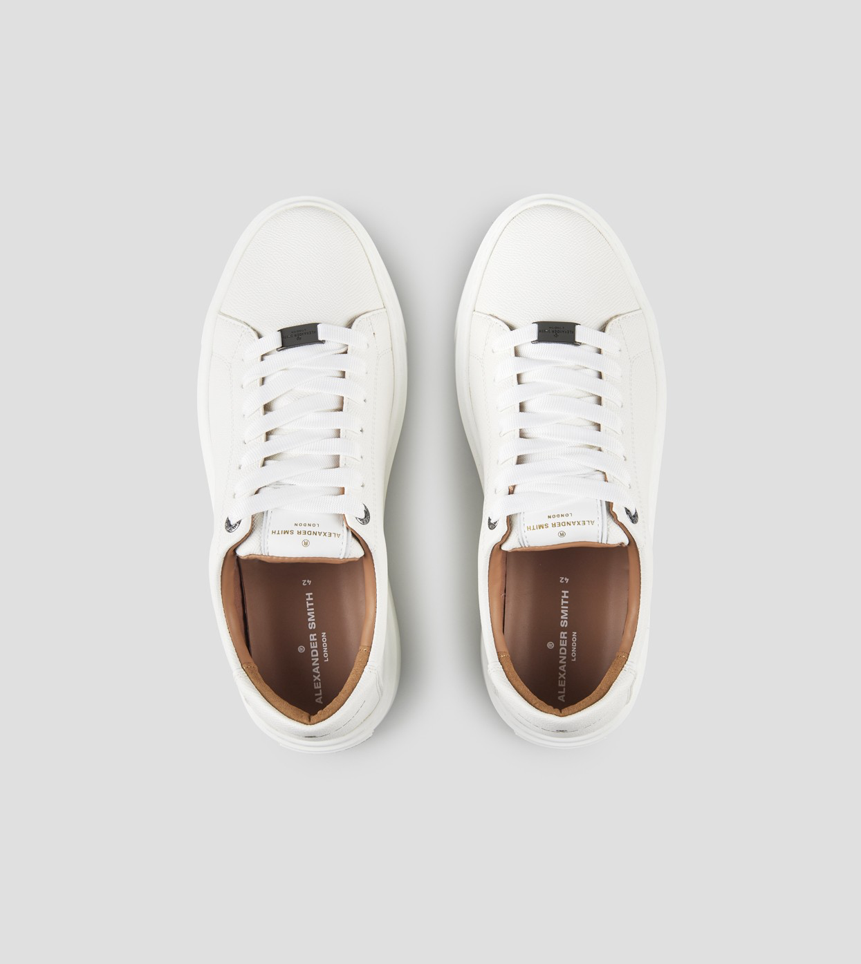 LONDON MAN TOTAL WHITE ALEXANDER SMITH 2159