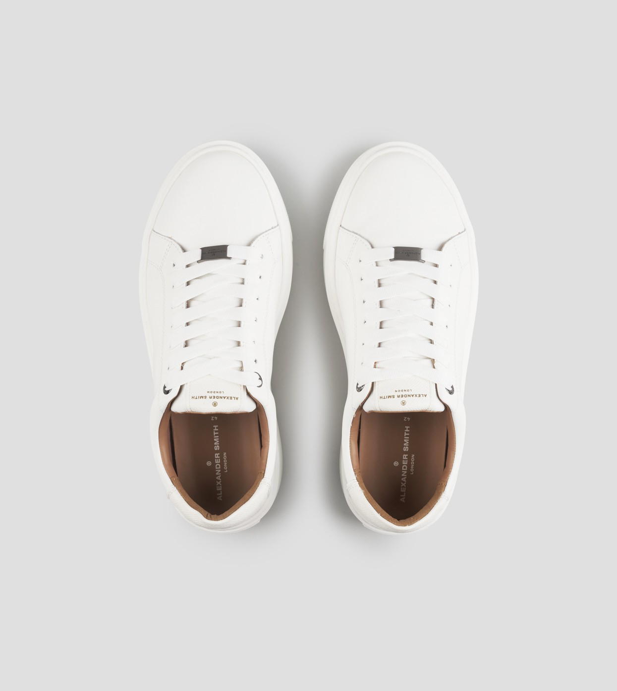 LONDON MAN TOTAL WHITE ALEXANDER SMITH 2160