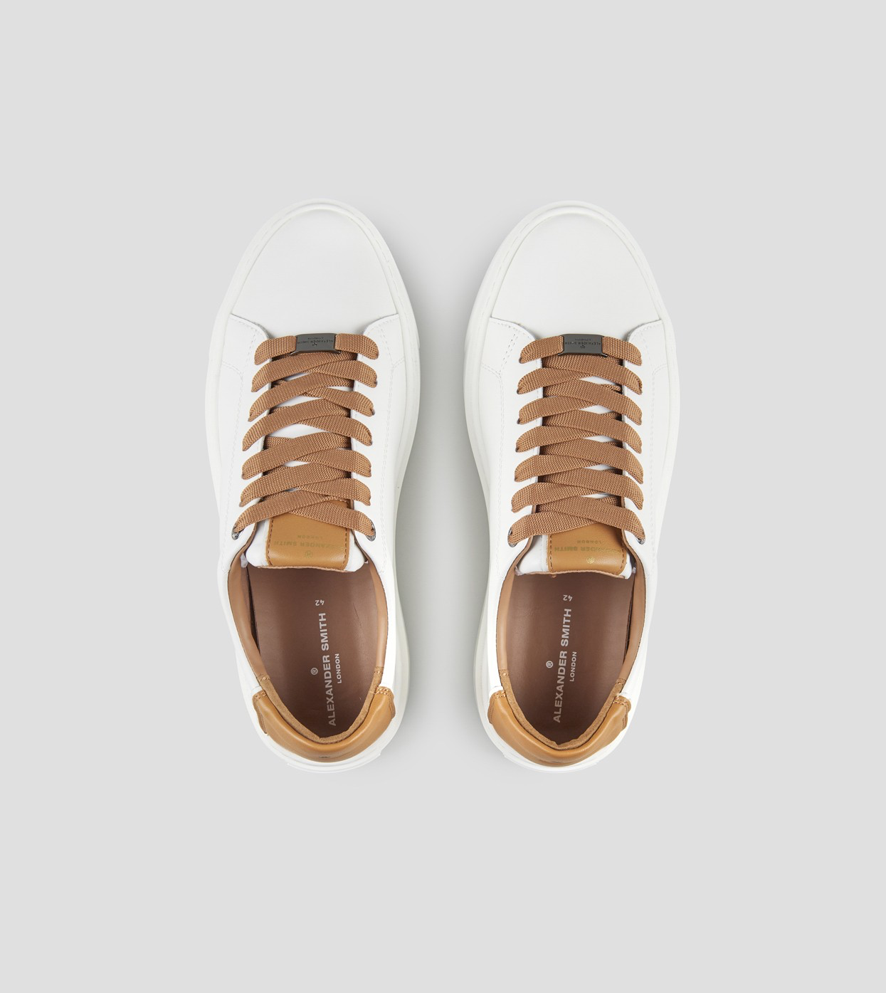 LONDON MAN WHITE
MUSTARD ALEXANDER SMITH 2162