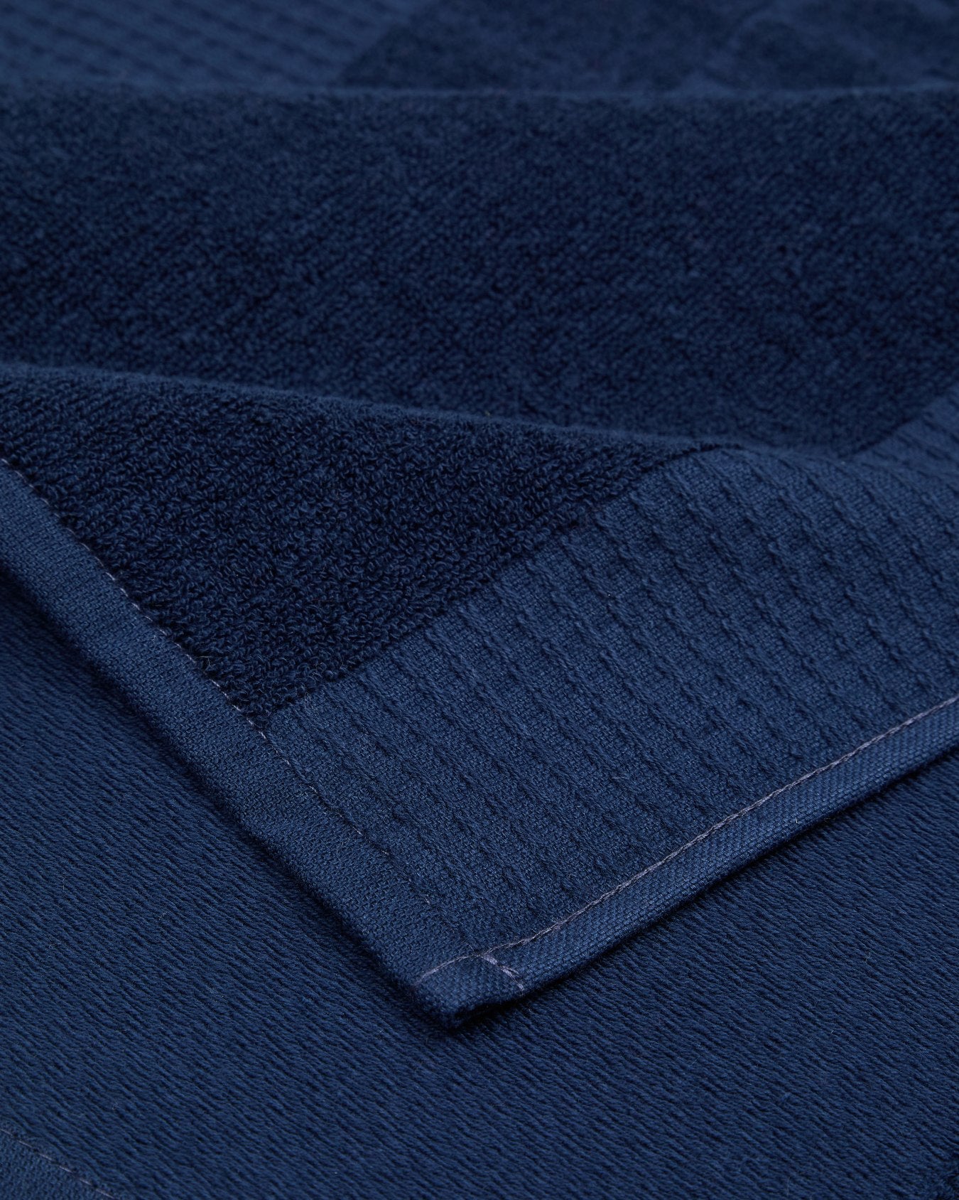 EMPORIO ARMANI - TELO MARE TRAMA WAFFLE CON LOGO JACQUARD 2704